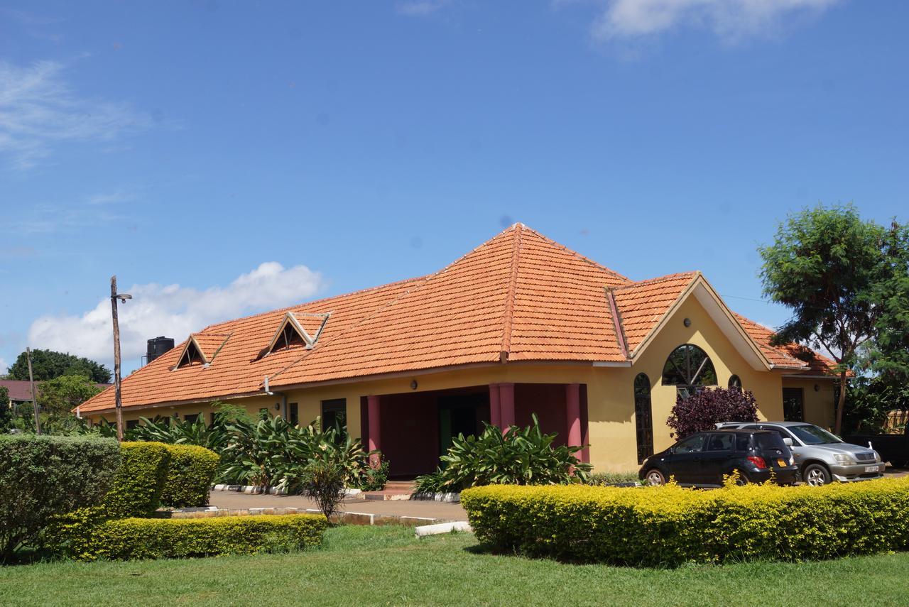 Peniel Beach Hotel Entebbe Extérieur photo