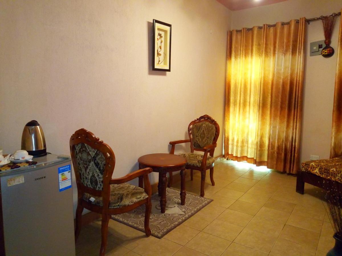 Peniel Beach Hotel Entebbe Extérieur photo