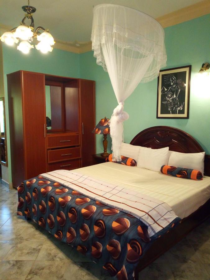 Peniel Beach Hotel Entebbe Extérieur photo
